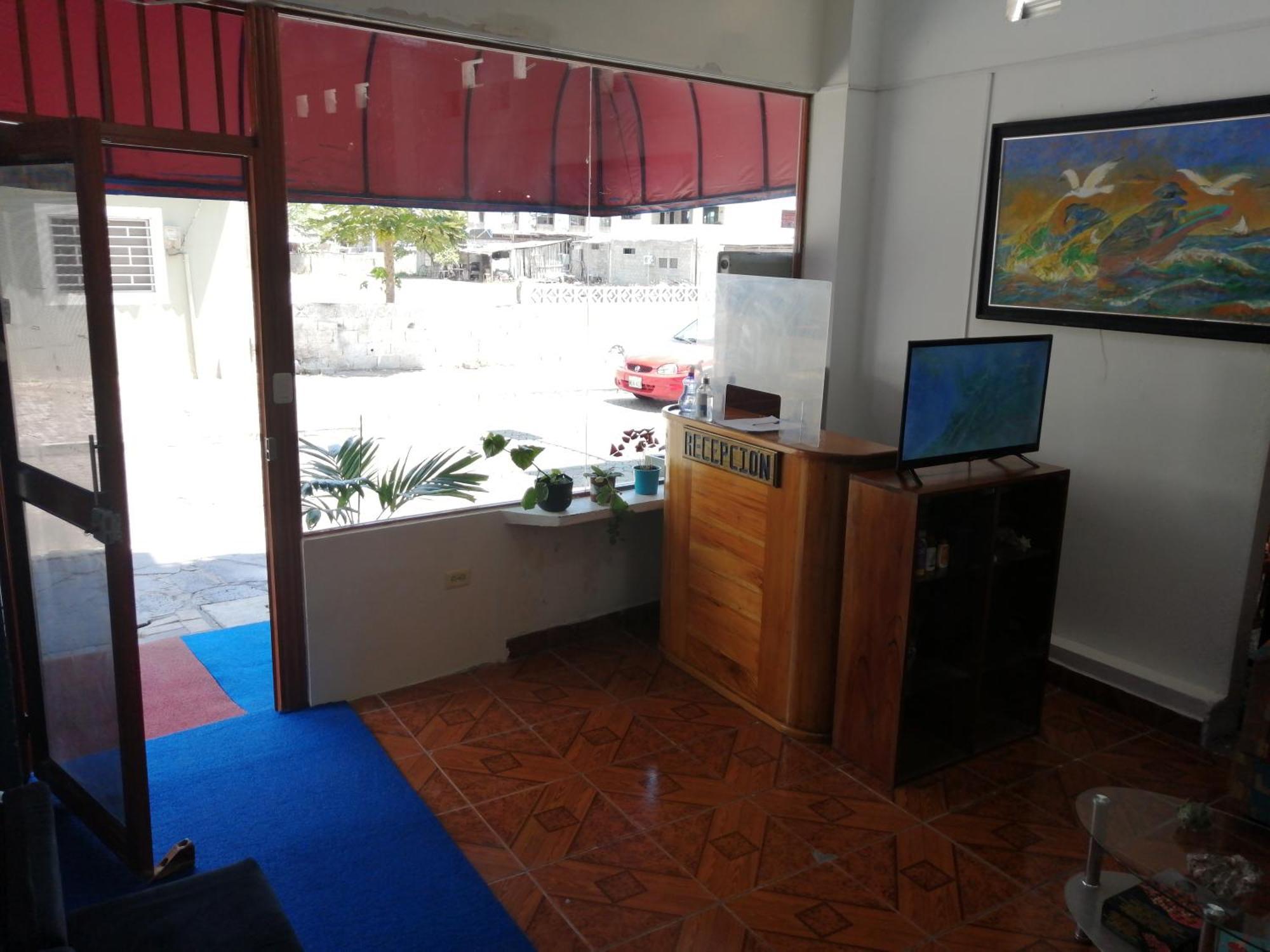 Hostal La Casa De Luis Puerto Baquerizo Moreno Exterior foto
