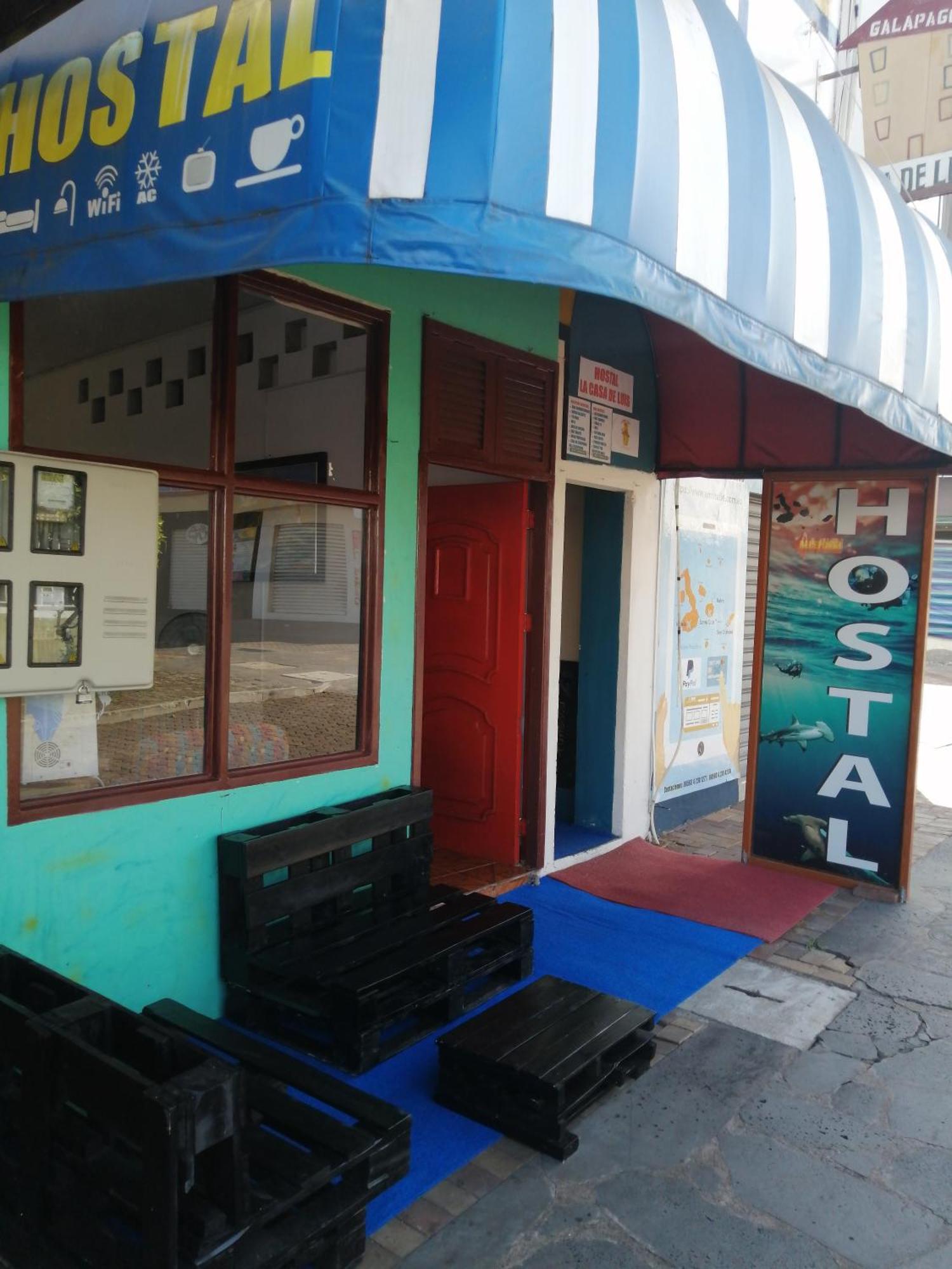 Hostal La Casa De Luis Puerto Baquerizo Moreno Exterior foto